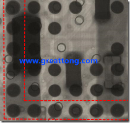 BGA錫球尺寸小于0.4mm，采用降低BGA內(nèi)圍襲球的錫膏量所得到X-Ray，稍微留意一下可以發(fā)現(xiàn)最外圈的錫量(圓的直徑)比其他內(nèi)圍的錫球上的錫量來得多一點點。也就是外圈的黑色圓形直徑比內(nèi)圈的圓形來得大一點點。