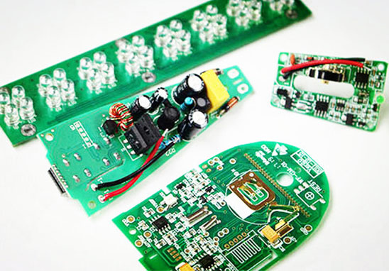 為什么PCB板顏色絕大多數(shù)都是綠色的？